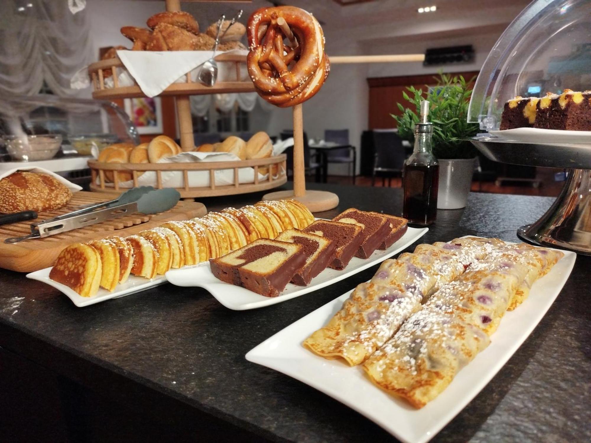 Hotel Schwert Ращат Екстериор снимка
