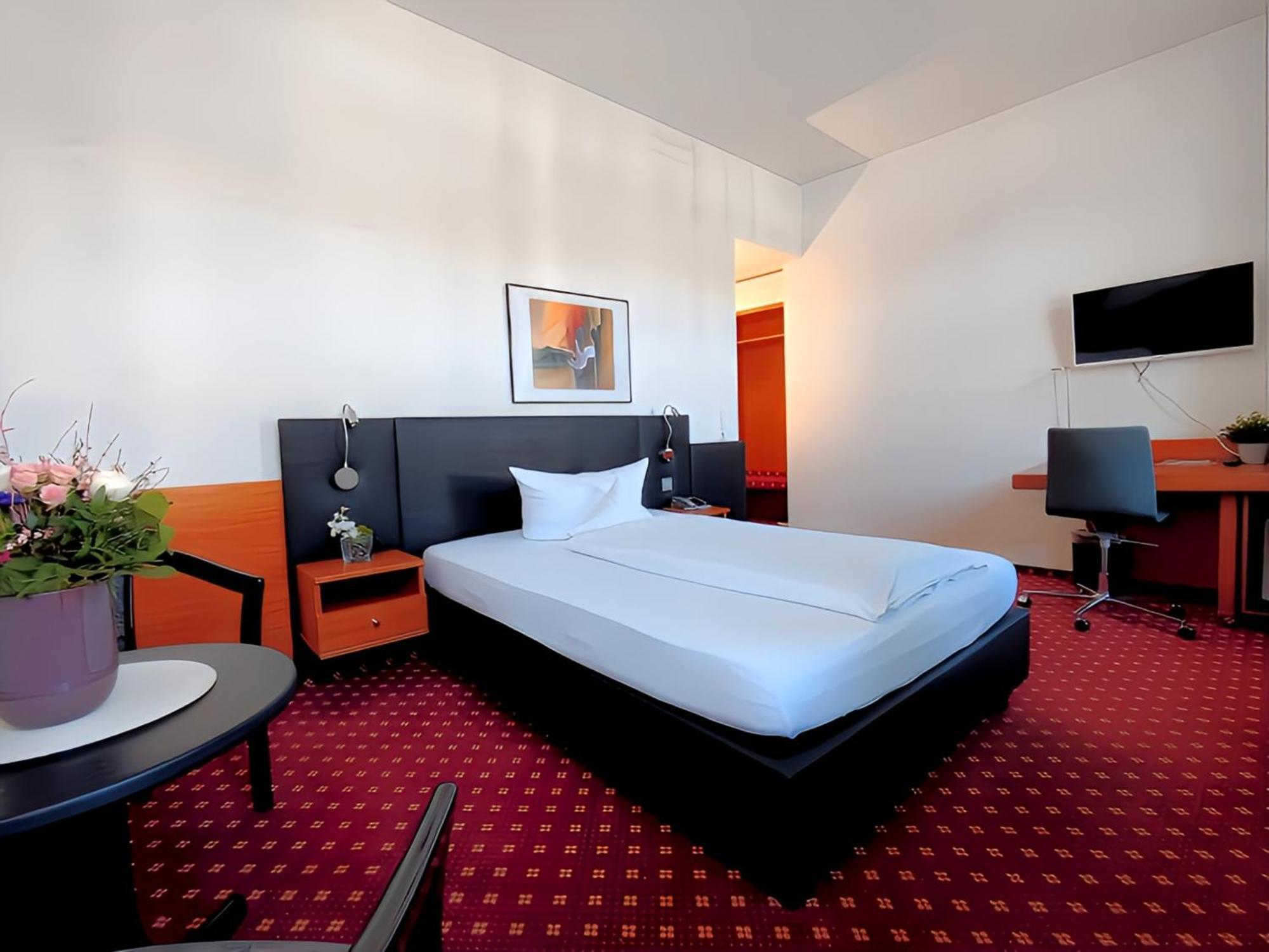Hotel Schwert Ращат Екстериор снимка